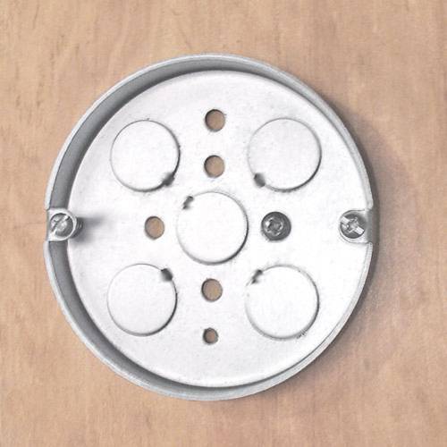 Southwire 3-1/2 Round Pan Box, 1/2 Deep - Drawn W/Conduit KO's, Fixture Earss2-3/4 O.C.